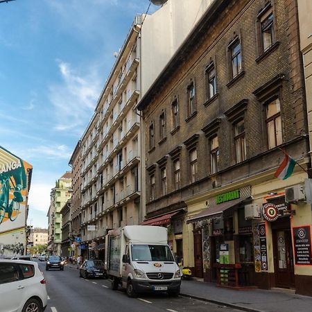 Apartment In City Centre A16 Budapest Bagian luar foto